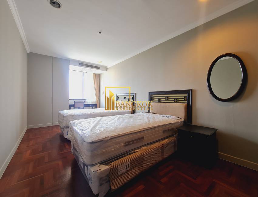 3-bed-condo-Lake-Green-2378-image-12