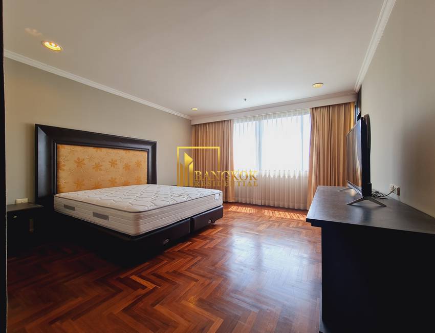 3-bed-condo-Lake-Green-2378-image-15